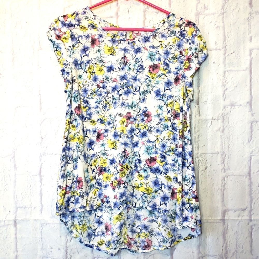 KENAR Cap Sleeve Floral Lightweight Blouse